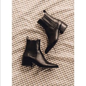 VAGABOND leather booties